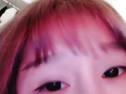 二次元萝莉萌妹约炮友啪啪 大屌插得喊爸爸颜射喝尿