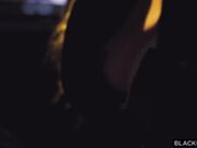 奶子逼穴浑圆坚挺粉嫩可口插入销魂爽啊