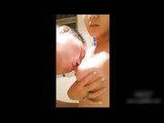 偷拍苗条美女和男上司偷情