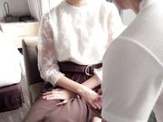 清爽美少女在自アンコム にったSめら然的性愛カリビれ身體中感受て