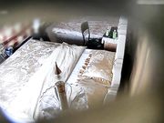 校园附近主题宾馆长卷发美女学生妹与四眼男友开房啪啪啪年轻人干的不够猛啊美女不尽兴还用脚按摩JJ挑逗