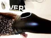 极品身材性感骚货穿着皮裤自摸大屁股跳蛋自慰呻吟真是太骚了