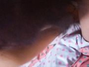 真疯狂 某公司员工为了讨好经理邀请他一起回家3P气质漂亮的老婆 一前一后狠狠操 国语