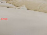 摄影大咖FYNC与同行组团酒店肉战国模美女3男玩1女一前一后双洞齐开