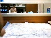 嫖客留学生小哥酒店叫小姐前凸后翘有点姿色的大奶妹子骚的狠肉棒吃的太香了