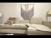 让巨乳妹子穿上情趣沙发上狠狠干