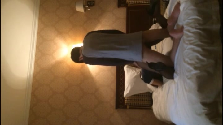 约啪单位刚失恋不久的黑丝美腿人事部骚女同事阴毛不多好像还是馒头B对白淫荡