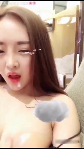 高颜值网红新人主播妍宝宝出名后酒店援交土豪啪啪自拍曝光