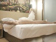 甜美肥穴外围妹纸翘起双腿肥逼特写抬腿正入