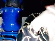 深夜户外勾搭路人衣服都没脱就开干揉奶后入